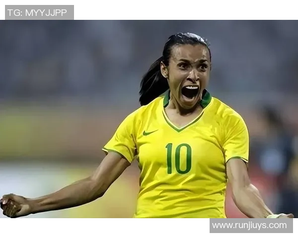 足球明星珍藏品拍卖盛宴揭开传奇球员背后的故事与荣耀